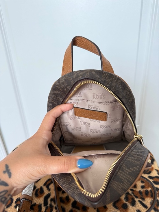 NWT Michael Kors Abbey XS Studded Backpack Brown Signature Logo Acorn main image 5